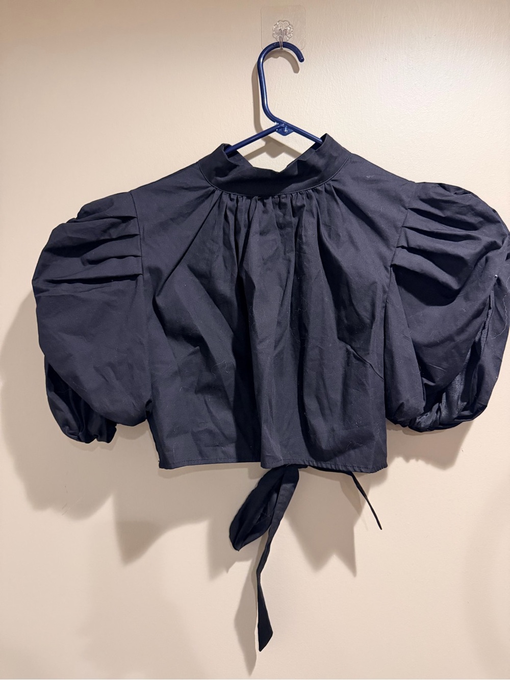 Boohoo Black Puff-Sleeve Crop Top with Tie Detail